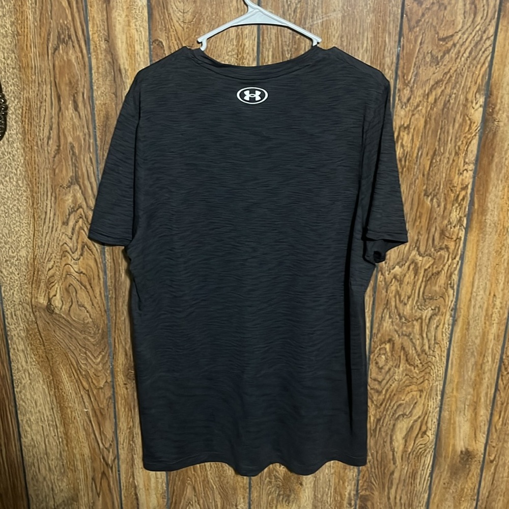 Under Armour 2XL Black Fitted Athletic Short Sleeve T Shirt - Picture 2 of 3